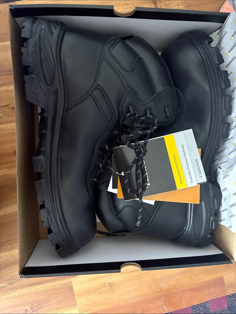 Men's Black Lace-Up Safety Boots - Rugged Work Footwear